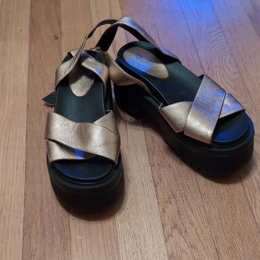 Shellys LONDON Gold and Black Sandals